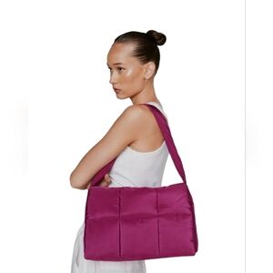 URBAN EXPRESSIONS QUILTED PUFFER BAG/CROSSBODY!